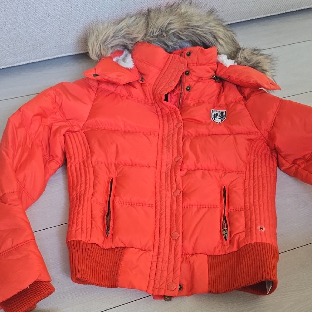 Brand New Women America Eagle Sporty Orange Puffer Jacket with Faux Fur Hood SzM